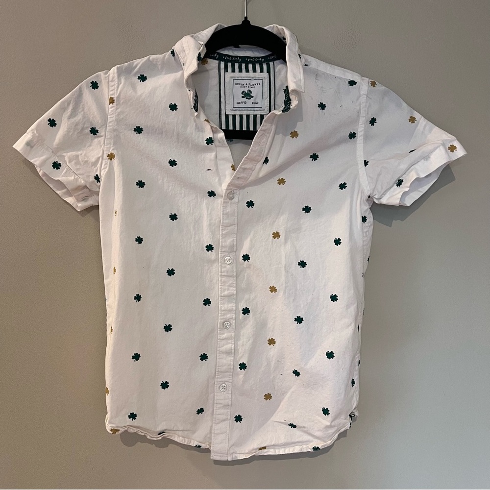 Denim & Flower Short Sleeve Button Up Size 9/10